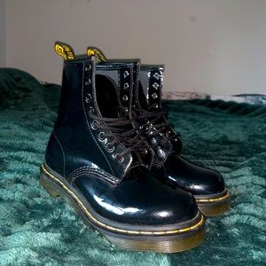 Dr. Martens 1460 Woman’s Boots
